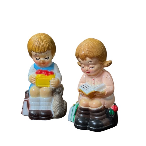 Other - Vintage Children Reading Books Salt Pepper Shakers Ceramic Cute‎ Novelty Decor